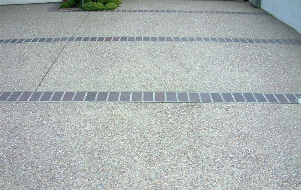 Aggregate Concrete with Brick Inlay